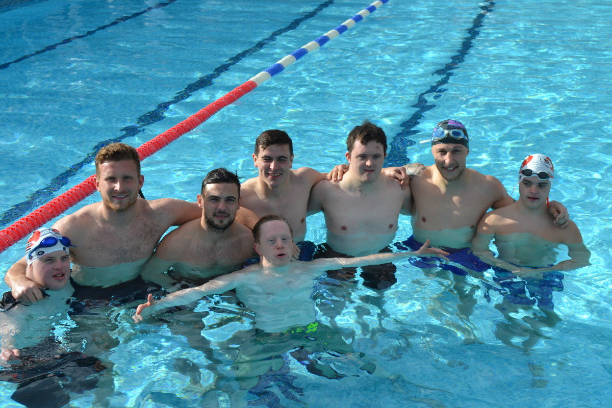 Charlton Athletic firstteam players take on Upbeats in swim EFL Trust